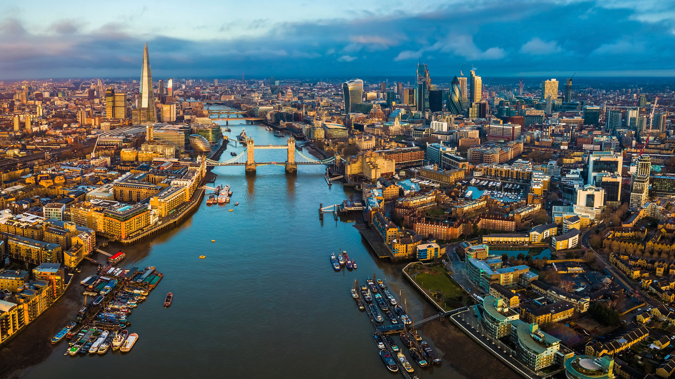 invest-in-greit-mobile-london-city
