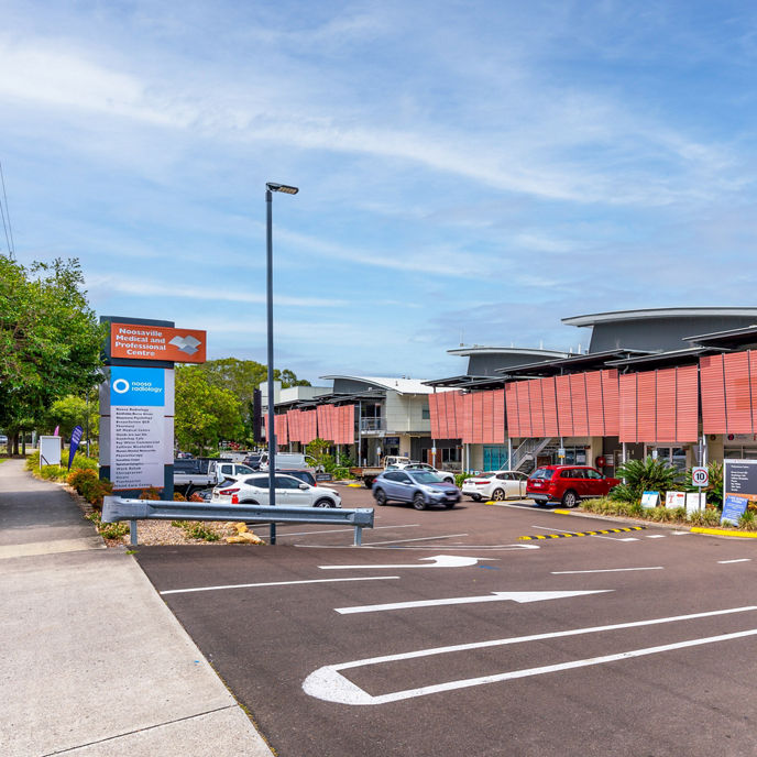 The entrance to the car park of Noosaville Medical and Professional Centre 