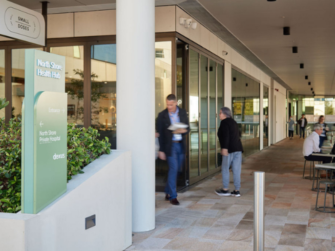 North-shore-health-hub-cafe-area-outdoors