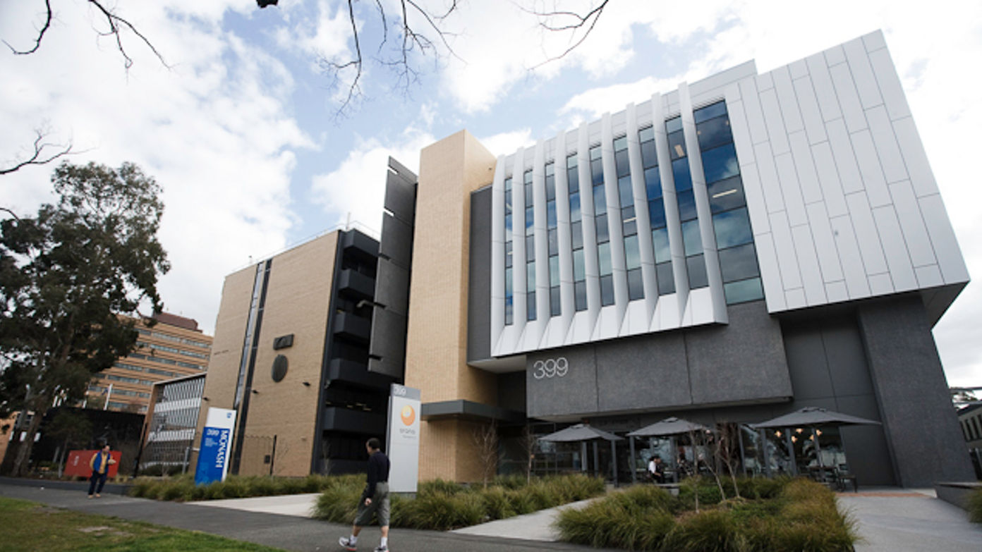 399-royal-parade-parkville-facade-hero-wide