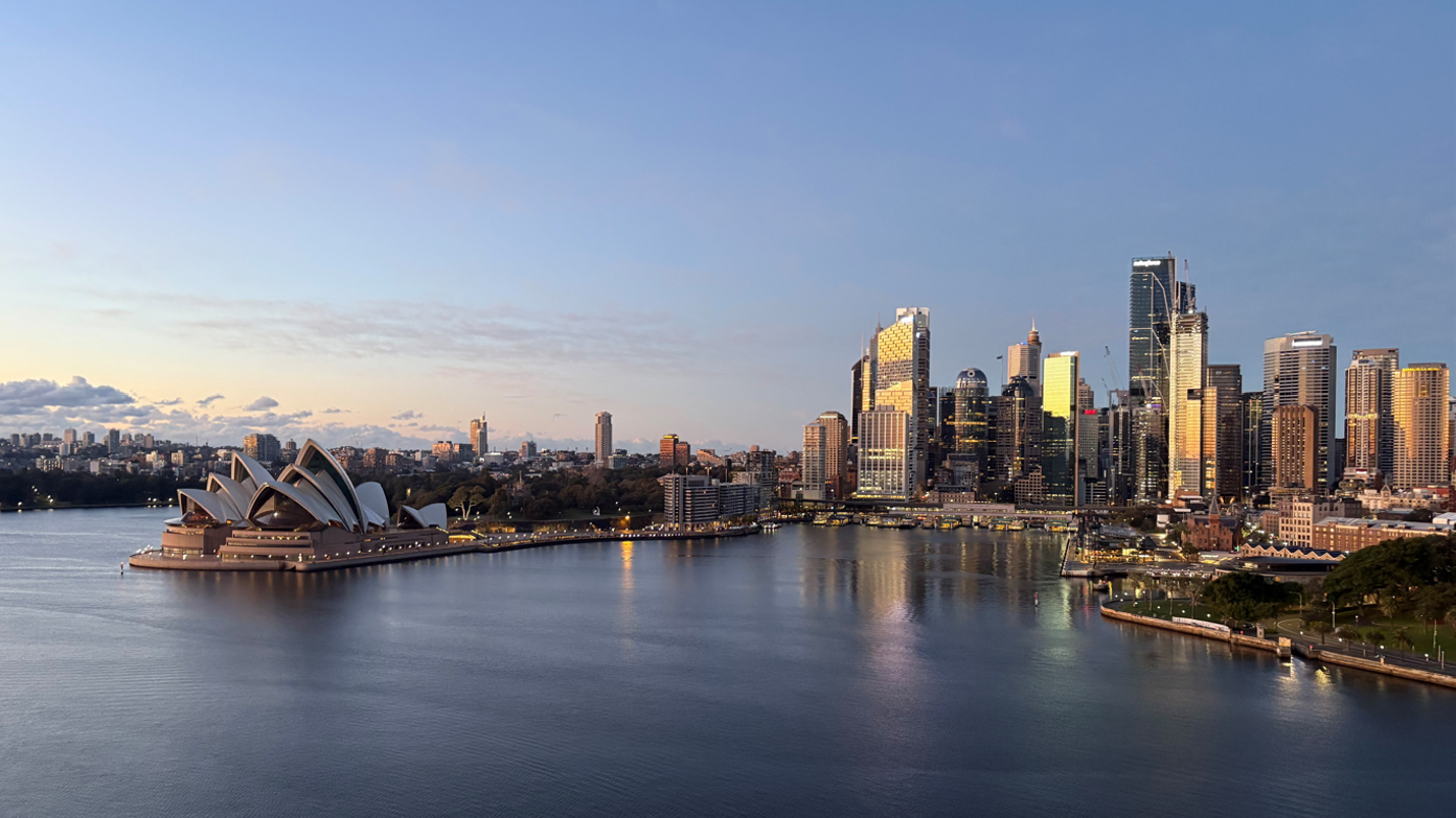sydney harbour skyline