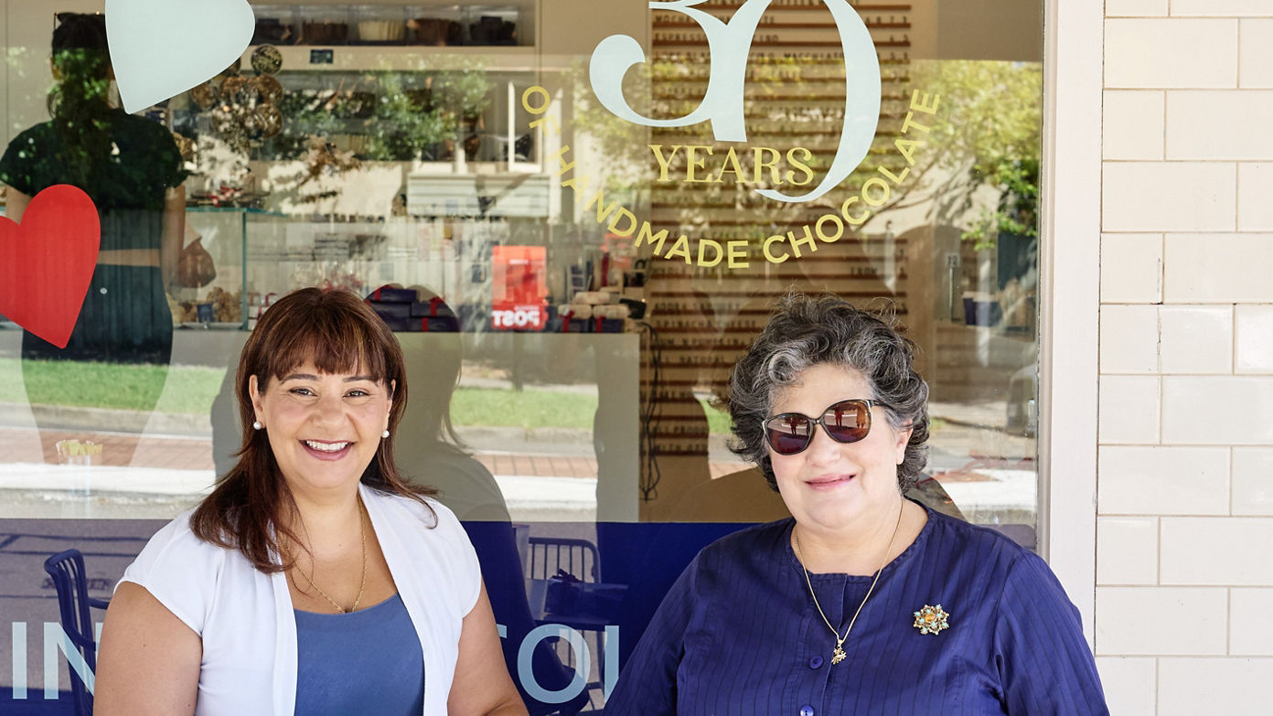 kat-and-tina-earlwood-30-years