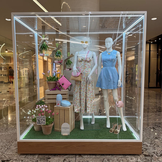 visual merchandise displays