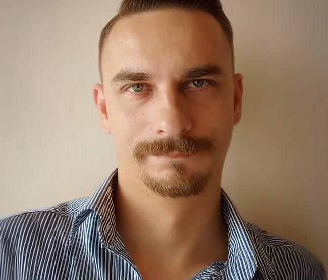 Wojciech Sasulski headshot