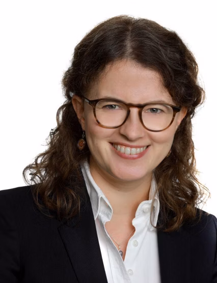 Annina Frasch headshot