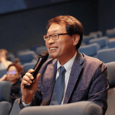 Academic & Teaching Staff