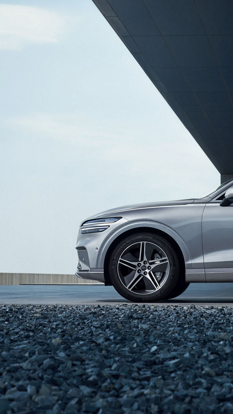 Exterior del SUV de lujo totalmente eléctrico Genesis Electrified GV70, en el que se aprecia su diseño.