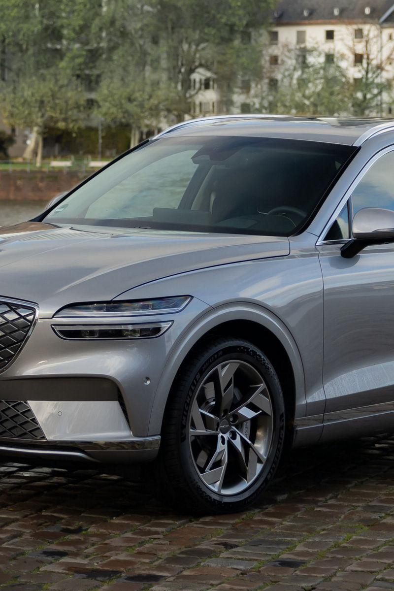 Genesis Motor Loan Ownership and Spread Costs | Genesis | UK