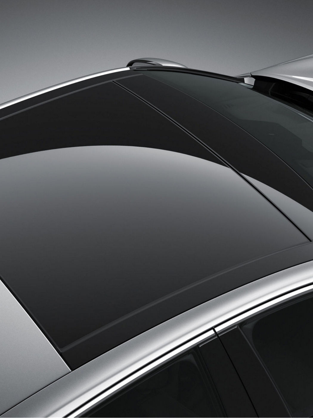 Top view of the G70 Shooting Brake's panoramic sunroof, adding a sense of openness and elegance to the design.