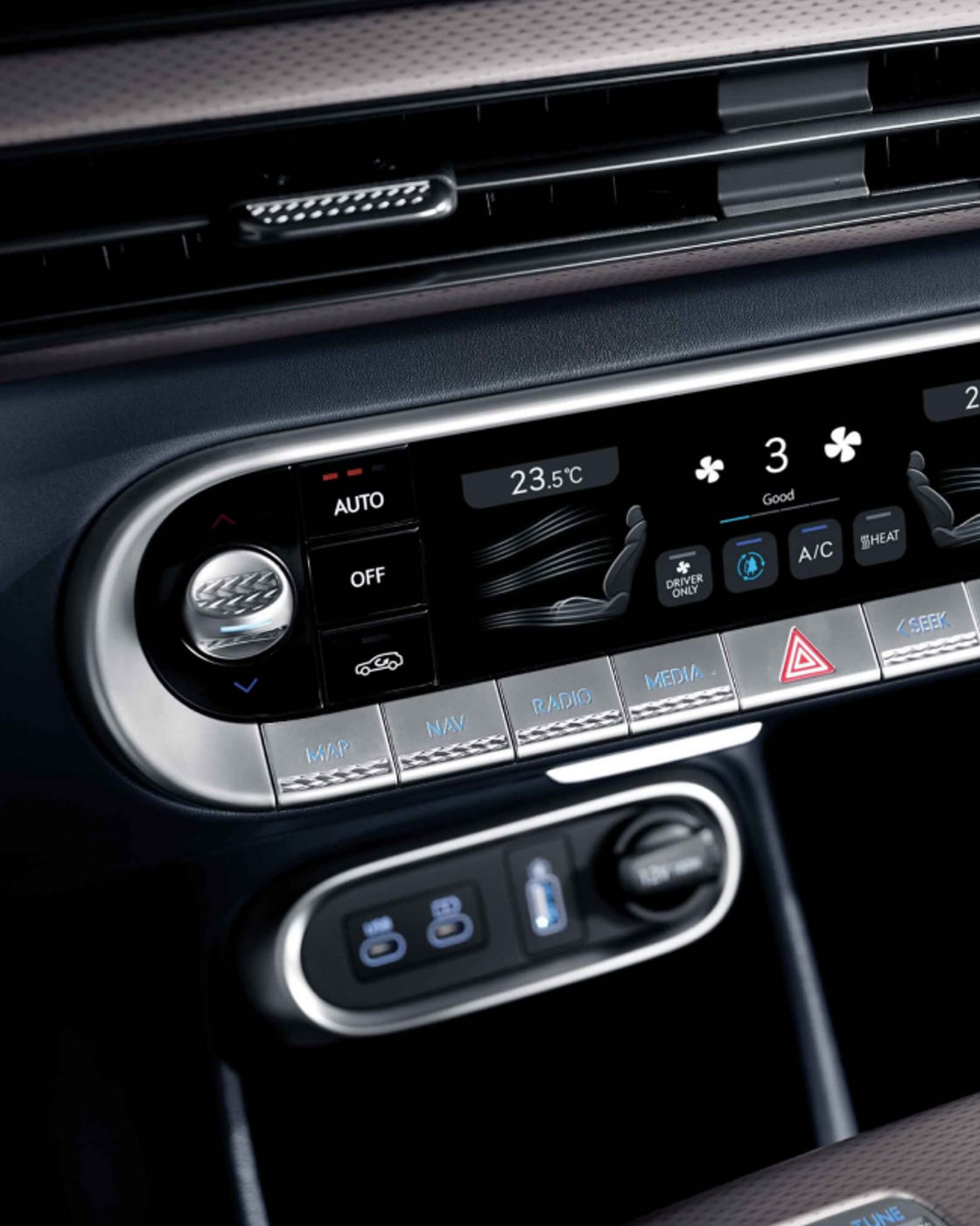 The interior of the vehicle showcasing the air purification system with visible controls and indicators for the fine dust sensor, engine room pre-filter, and antibacterial filter.