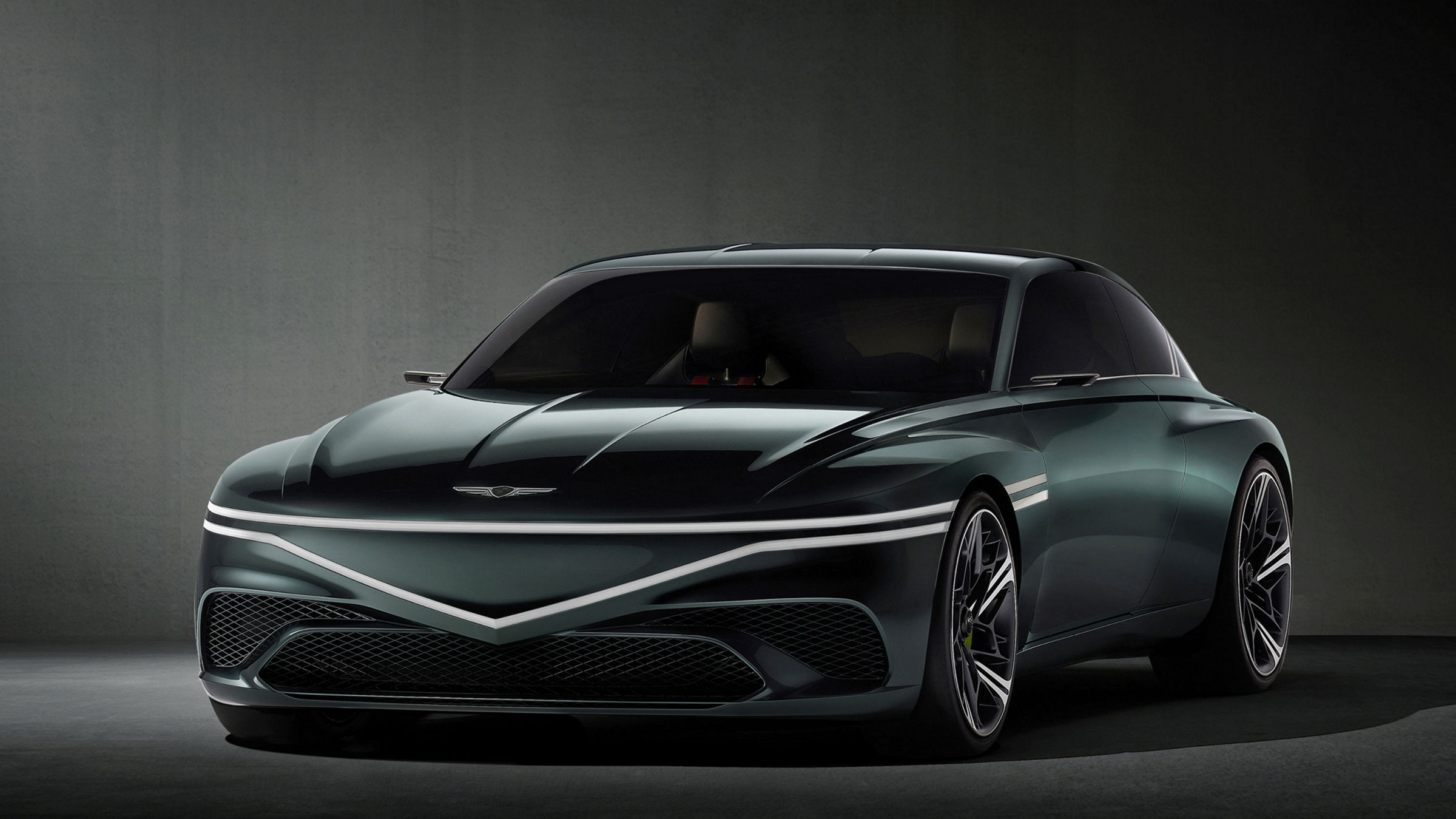 Front view of the Genesis X Speedium Concept showcasing its sleek design.