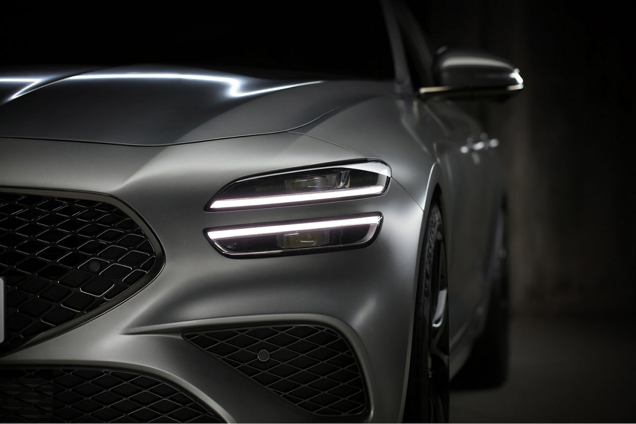 Headlights from Genesis G70