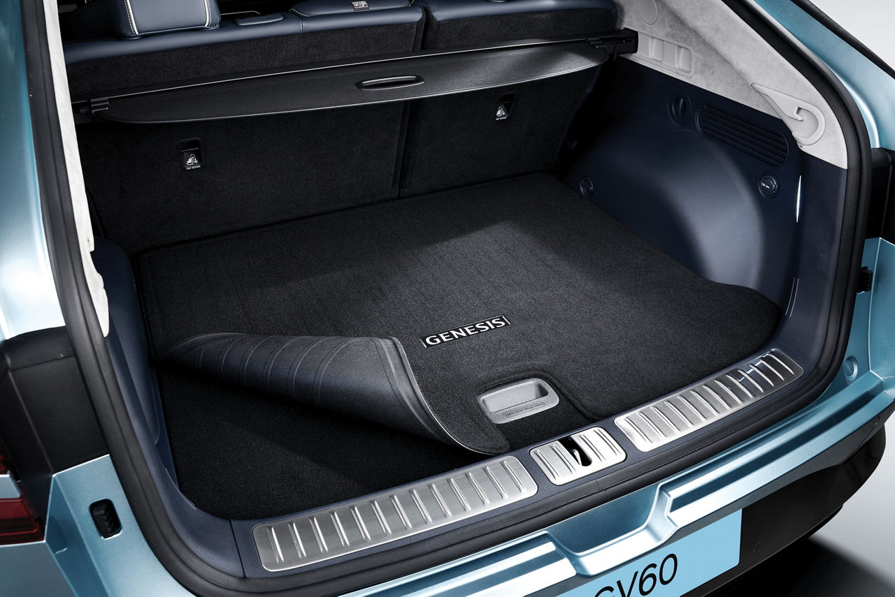 Open boot of the Genesis GV60