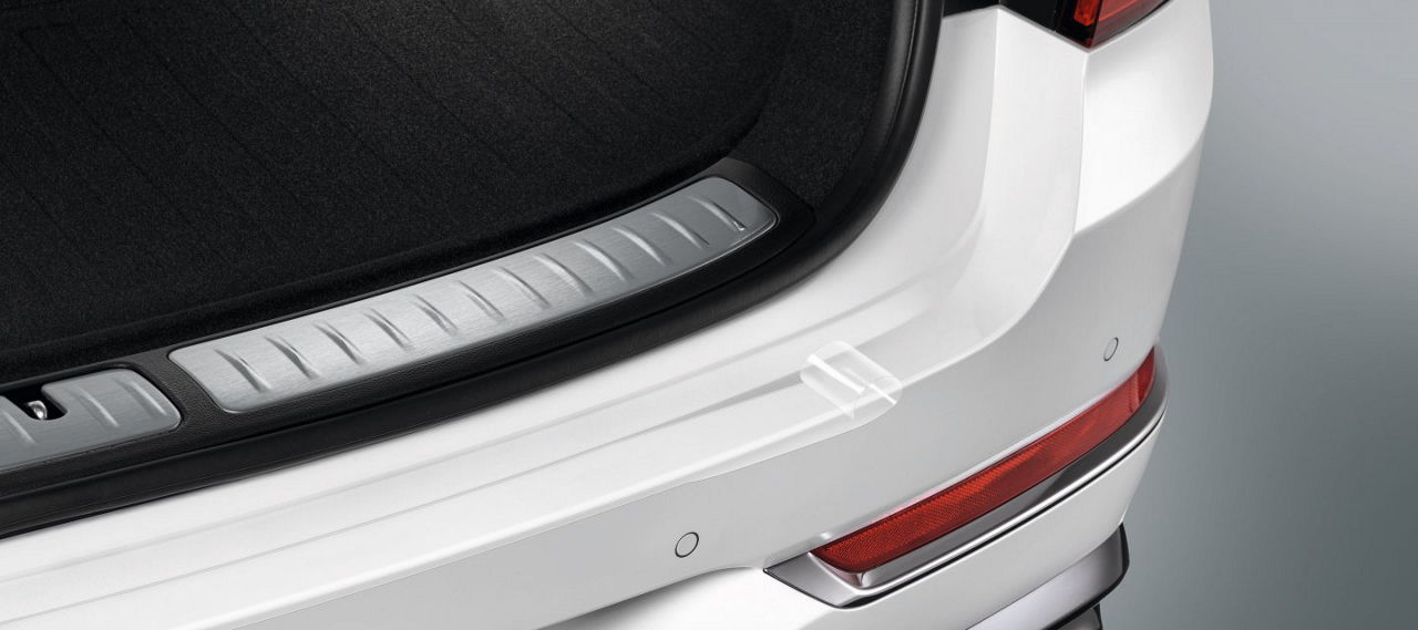 Genesis G80 blanc détails extérieurs film de protection de seuil arrière