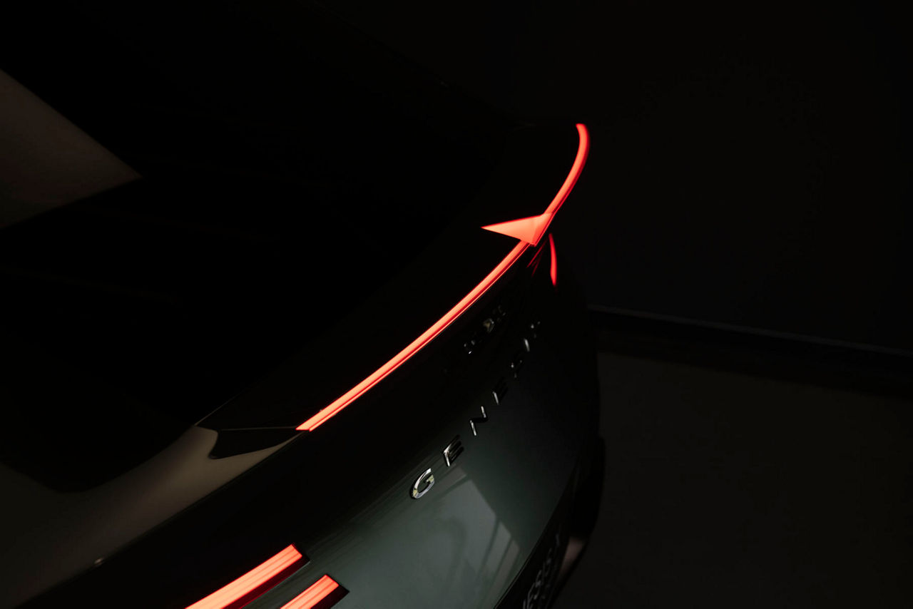 Kofferraum und Bremsleuchten vom Genesis X Speedium Coupe