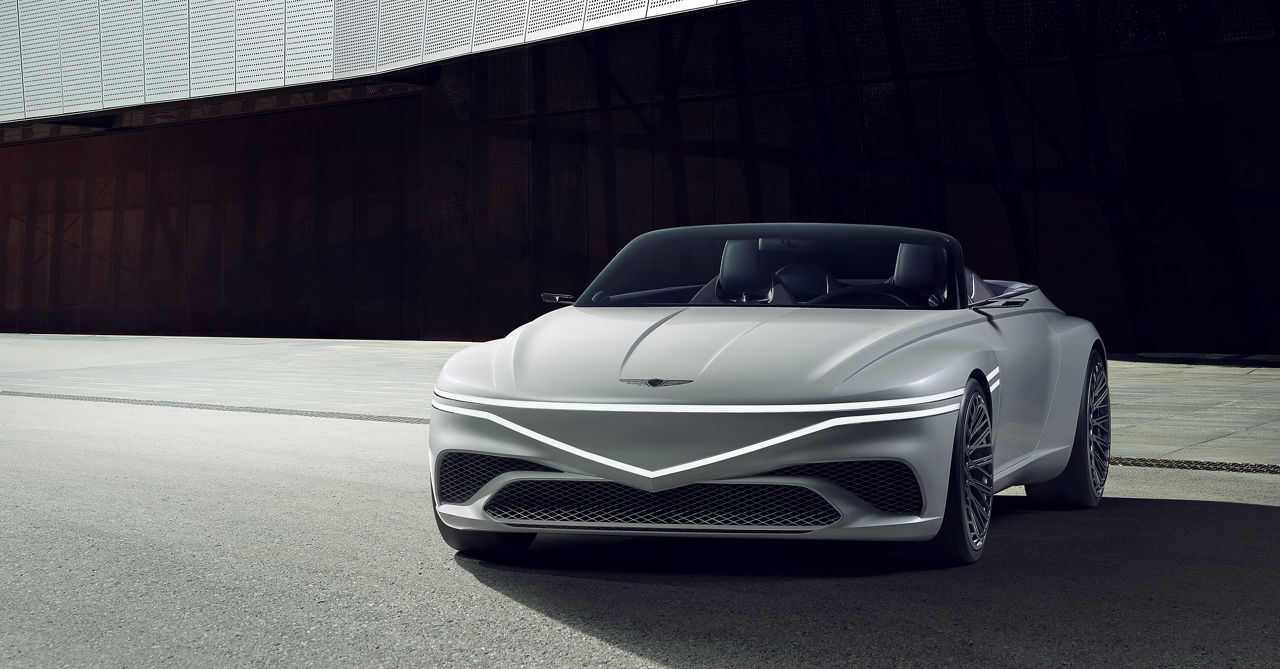 Genesis X Convertible en blanc vu de face