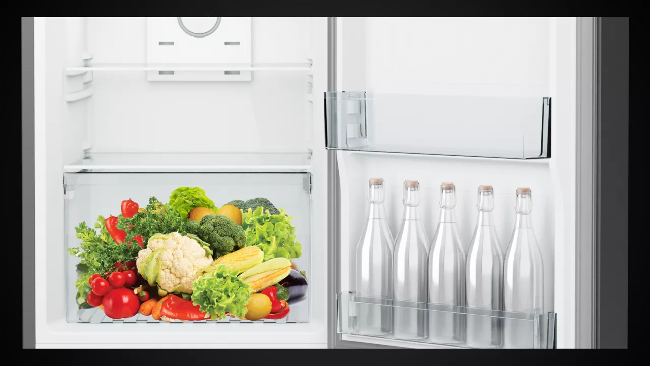 https://s7ap1.scene7.com/is/image/ifb/big-crisper-with-lower-bottle-bin