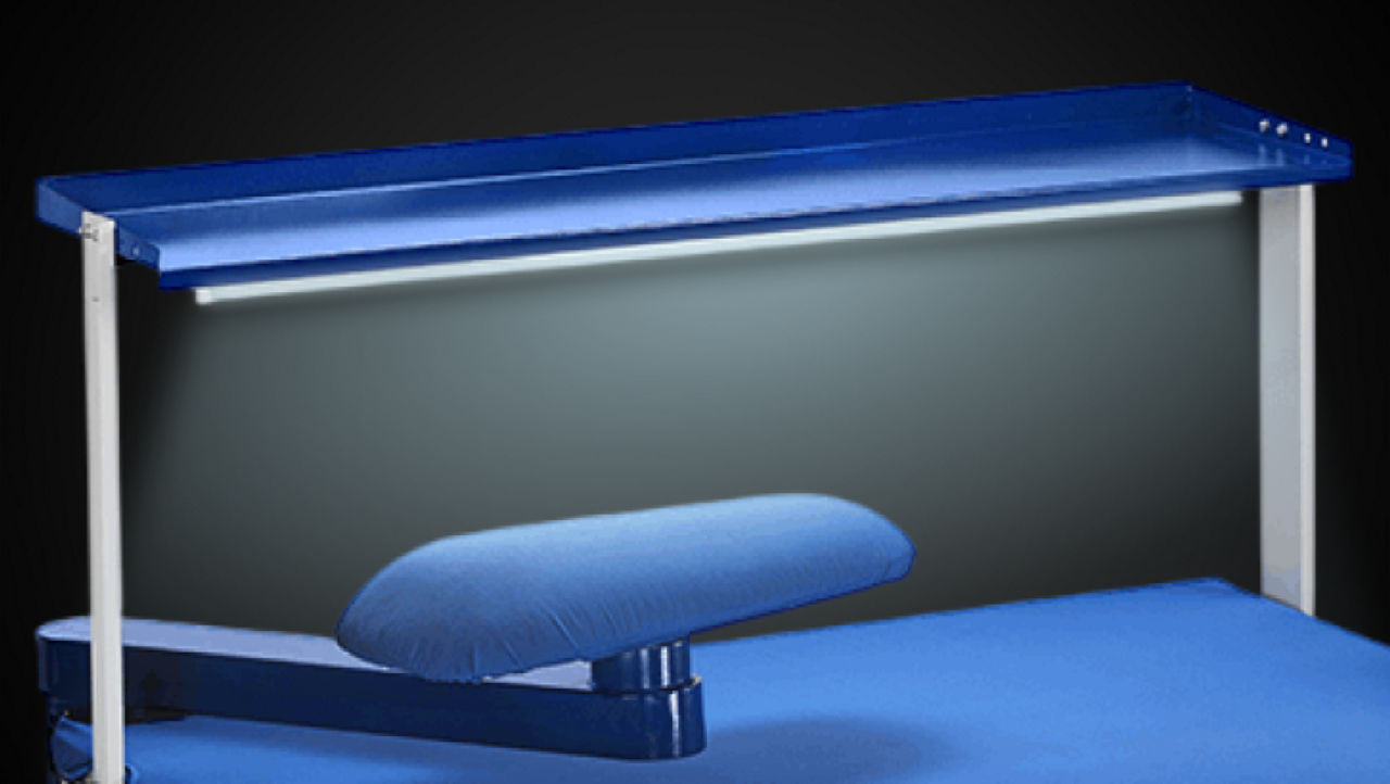 https://s7ap1.scene7.com/is/image/ifb/overhead-light-large