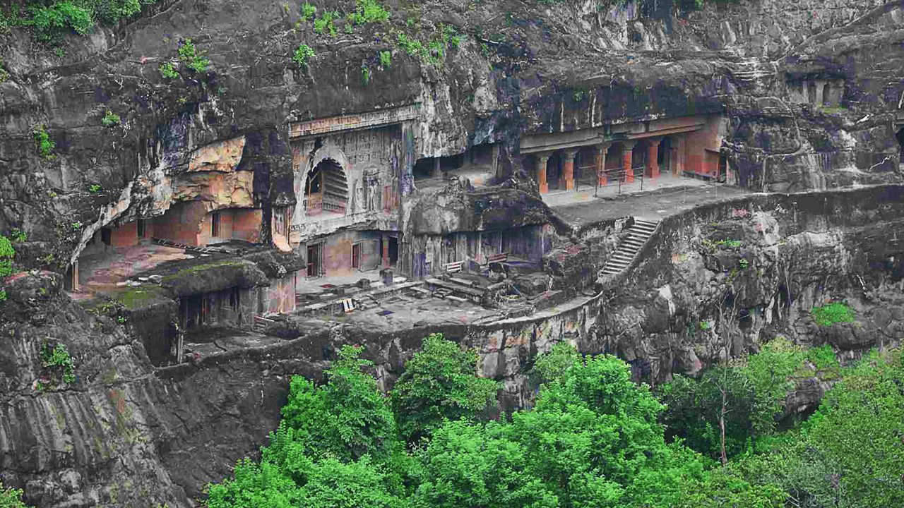 ajanta-caves-maharashtra-2-city-hero