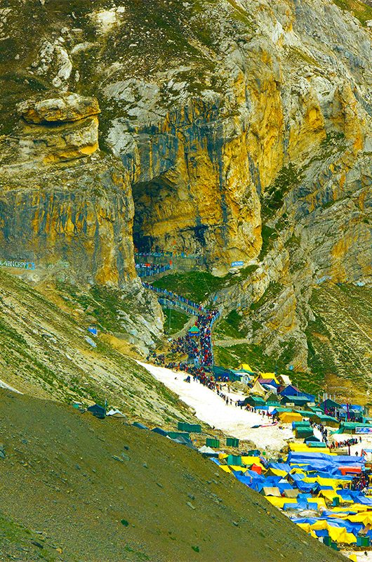 Amarnath Yatra by pilgrim's via trekking in beautiful Himalaya, Kashmir india