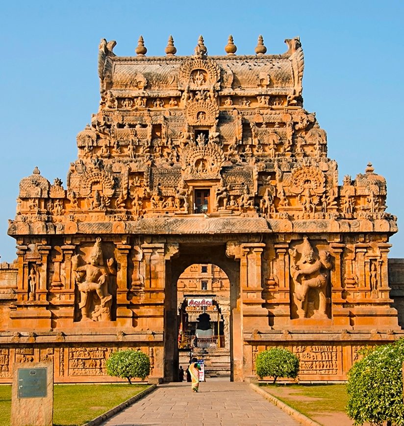 Brihadishvara Temple, Thanjavur, Tamil Nadu, India. Hindu temple dedicated to Lord Shiva, it is one of the largest South Indian temple and an exemplary example of a fully realized Tamil architecture 