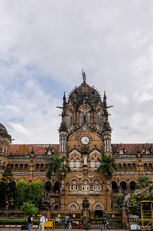 1-chatrapati-shivaji-terminus-mumbai-maharashtra-attr-nearby