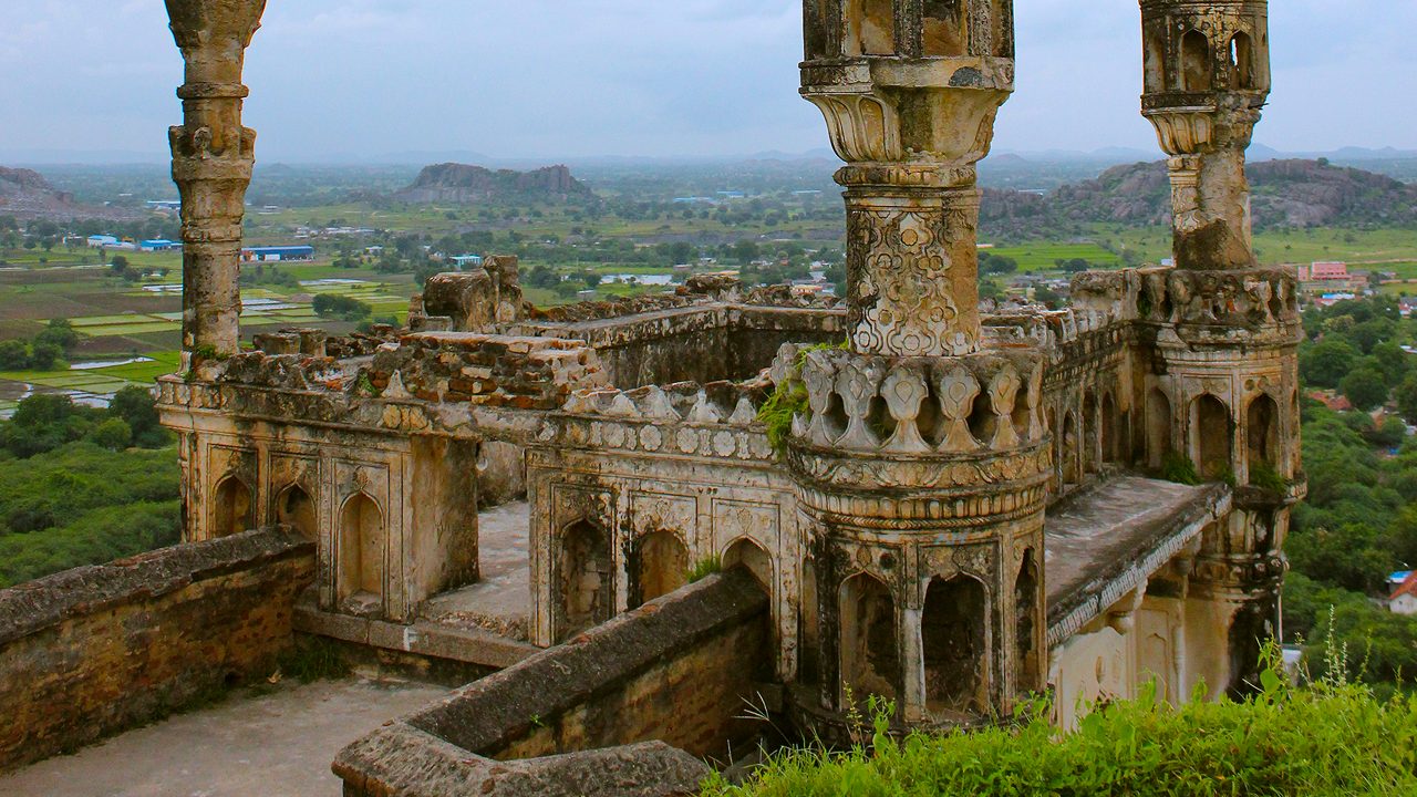 Ancient Fort in KARIMNAGAR District Known as Elgandal Khilla