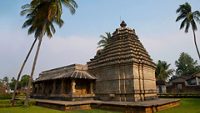 There are two garbhagruhas facing each other. In the right one is the four feet idol of Lord Shri Vishnu in a sitting posture. The idols of Suryanarayana and Mahalaxmi are just behind the main idol.