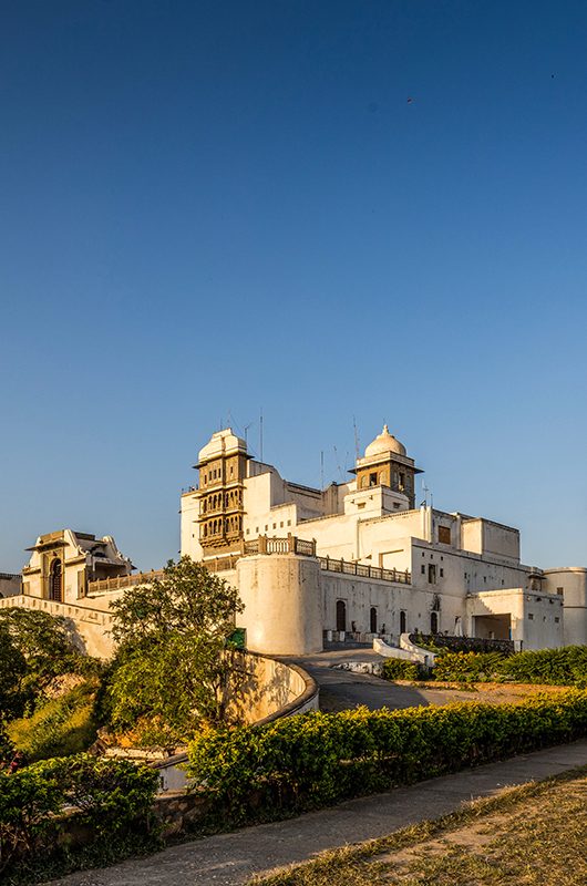 monsoon-palace