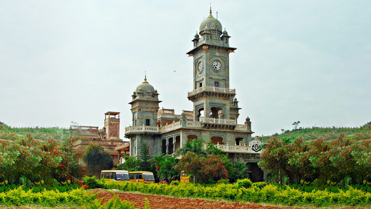 1-ramatirtha_palace_jamkhandi-attr-hero