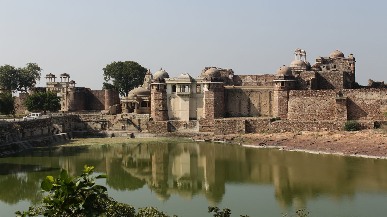 1-ratan_singh_palace_pics-chittorgarh-rajasthan-attr-hero