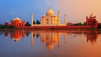 Taj Mahal, Agra, India; Shutterstock ID 196794914; purchase_order: -; job: -; client: -; other: -