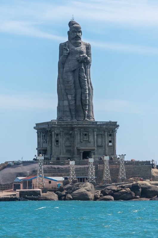 1-thiruvalluvar-statue-kanyakumari-tamil-nadu-attr-nearby