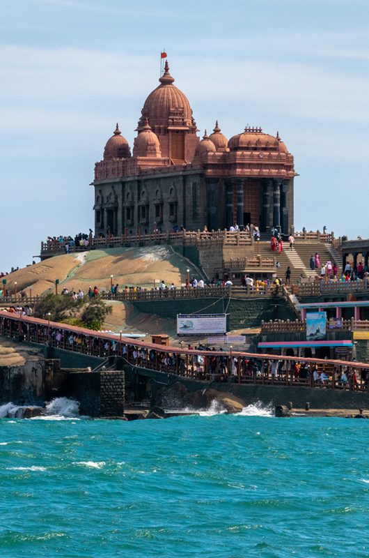 1-vivekananda-rock-memorial-kanyakumari-tamil-nadu-attr-nearby