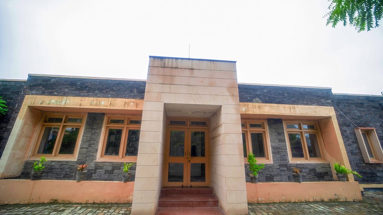 2-ahar-museum-udaipur-rajasthan-attr-hero