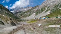 shri amarnath yatra trek in mountains of kashmir
