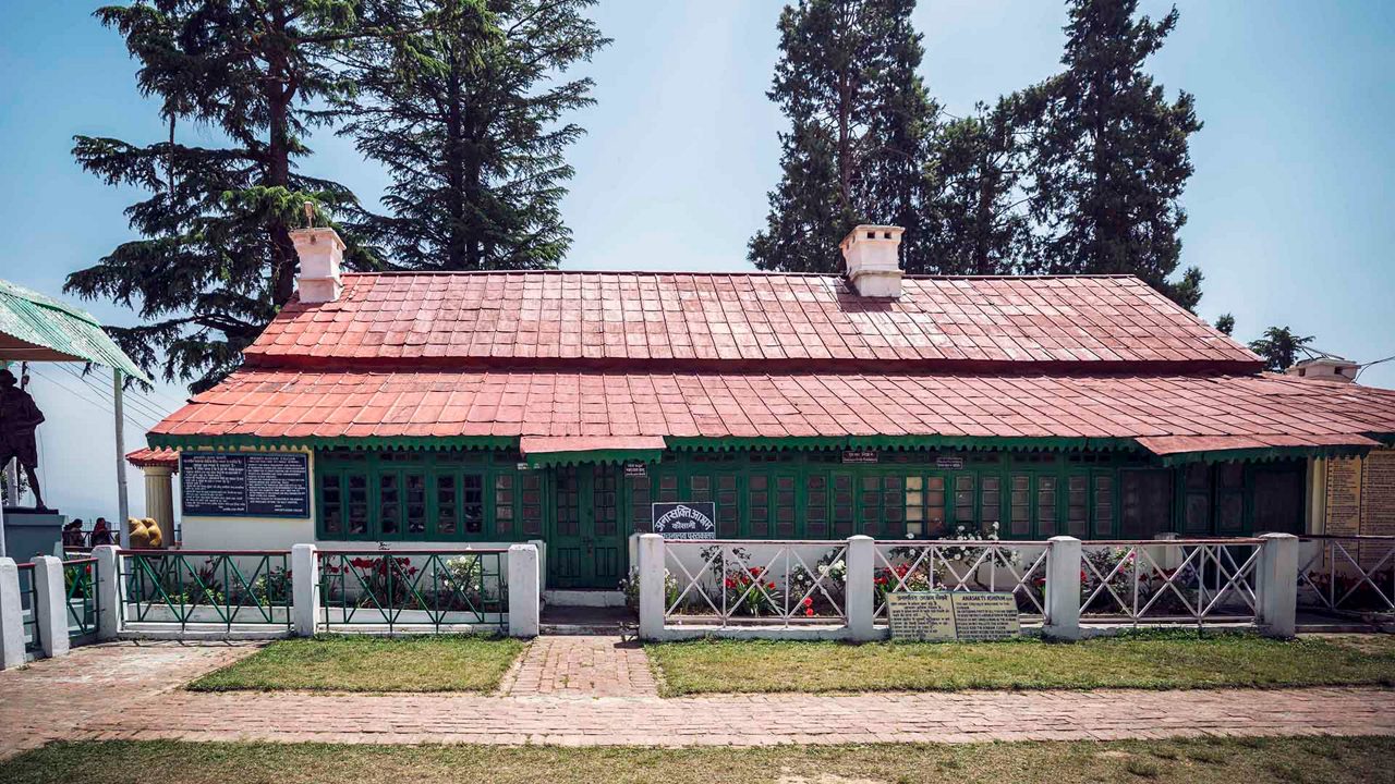 2-anasakti-ashram-kausani-uk-city-hero