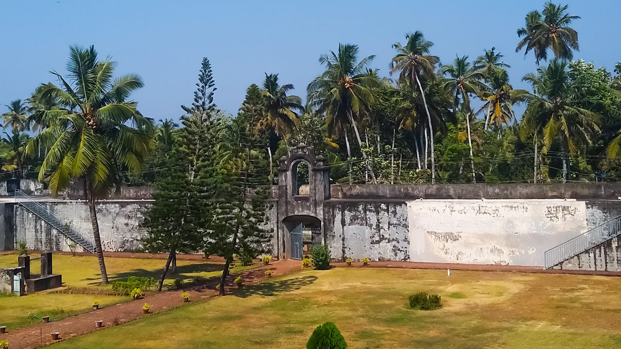 2-anjengo-fort-thiruvananthapuram-kerala-attr-hero