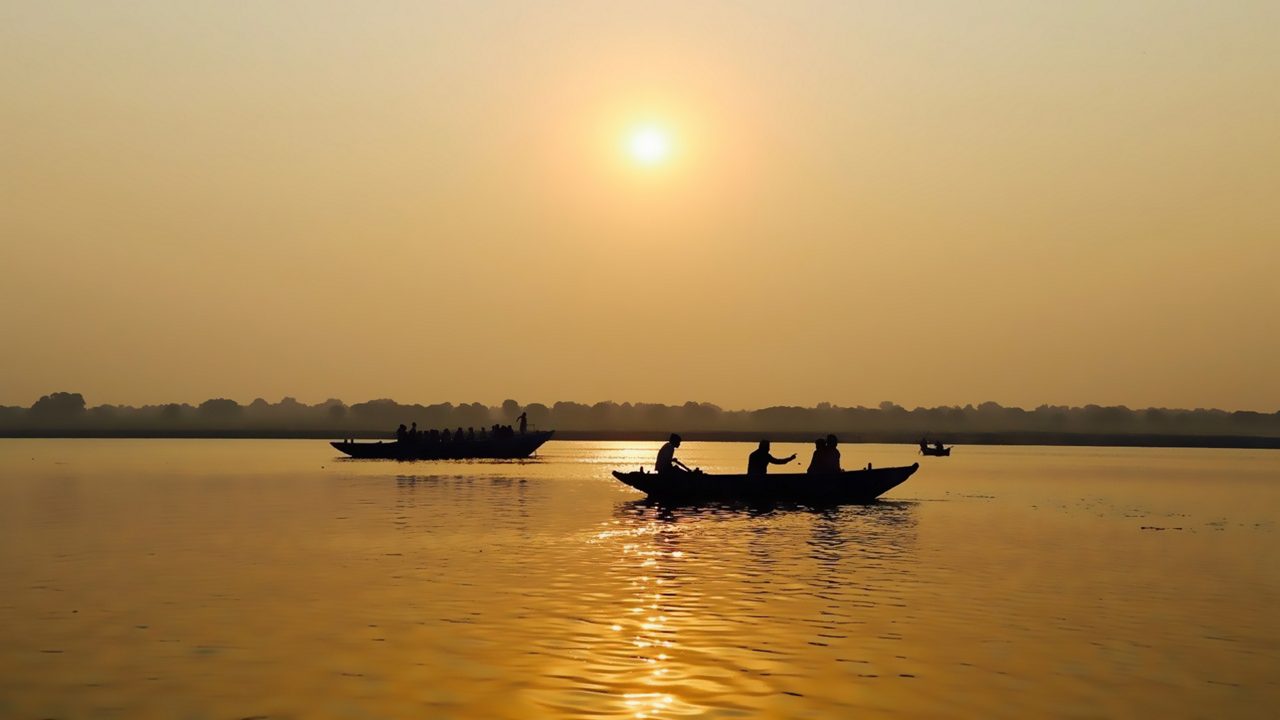 2-ghats-of-varanasi-crafts-body