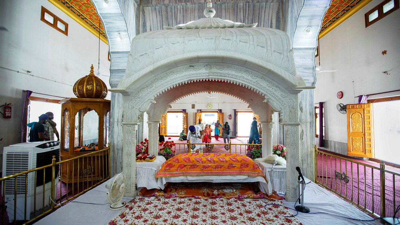 2-gurdwara-sri-hatt-sahib-kapurthala-punjab-attr-hero