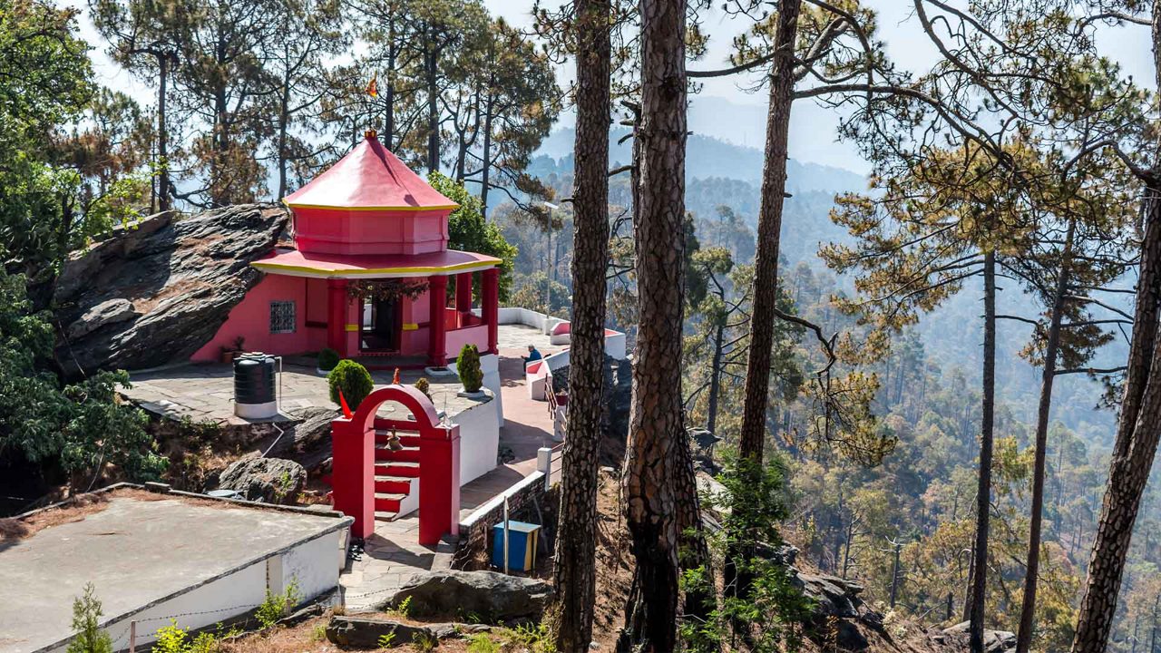 4-kasar-devi-temple-almorah-uttarakhand-attr-hero