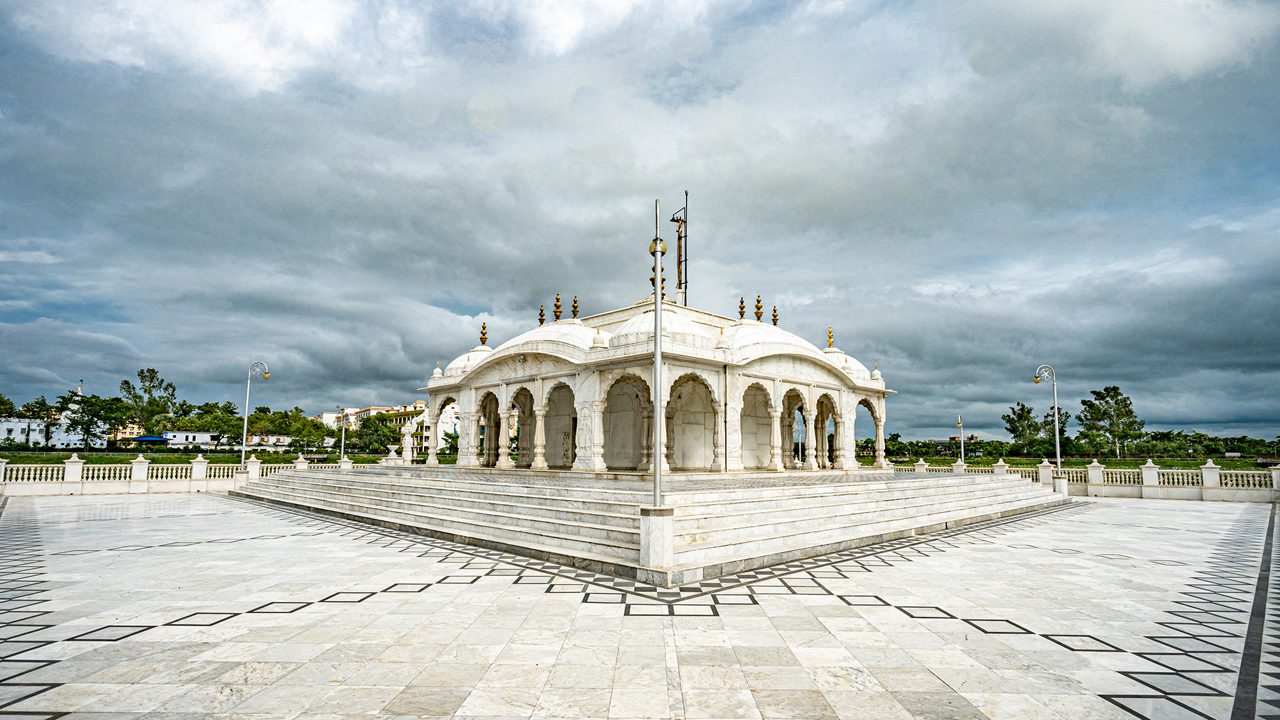 2-pawapur-jal-mandir-nalanda-bihar-attr-hero