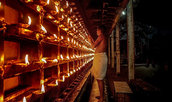 2-temple-alappuzha-kerala-rural-activity