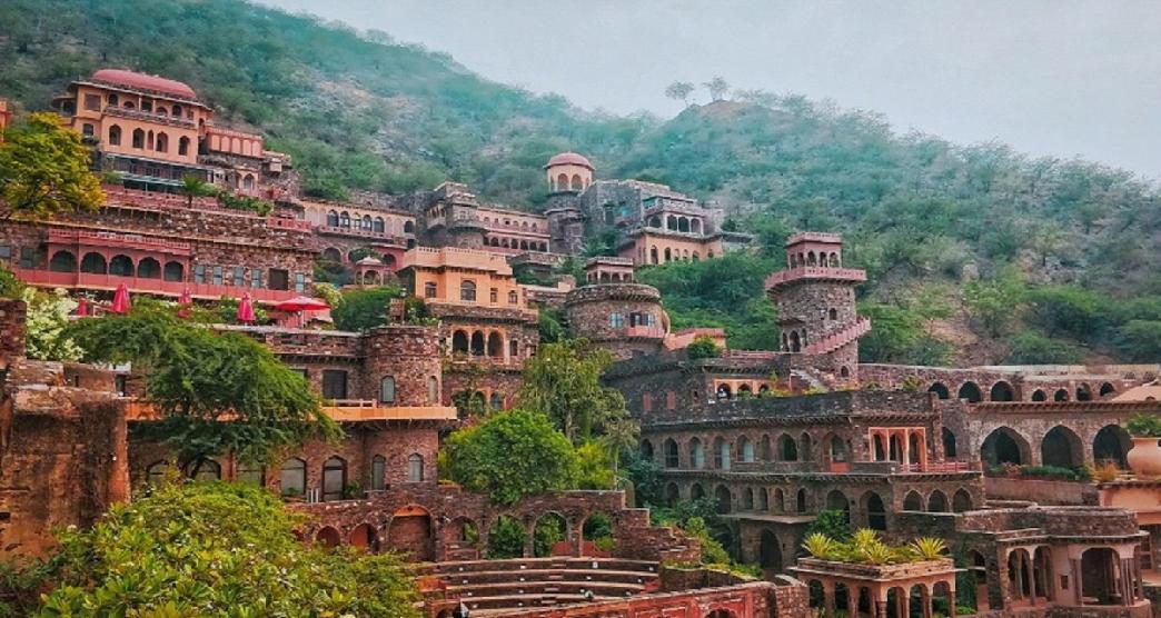 in.gov.incredibleindia.core.models.impl.ImageUtilModelImpl@38427196