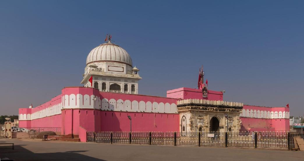 in.gov.incredibleindia.core.models.impl.ImageUtilModelImpl@3d964bc