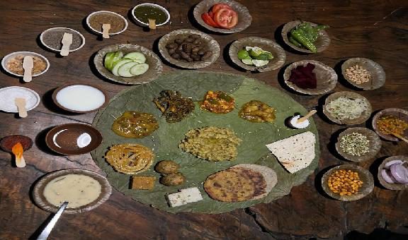 Food-Guide-The-Best-Gujarati-Thalis-in-Ahmedabad1-popular