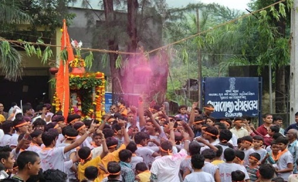 Shamlaji-Fair-Left-Side-image