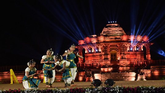 uttarardh-mahotsav-right-side-image
