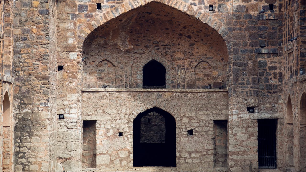 agrasen-ki-baoli-delhi1-attr-hero