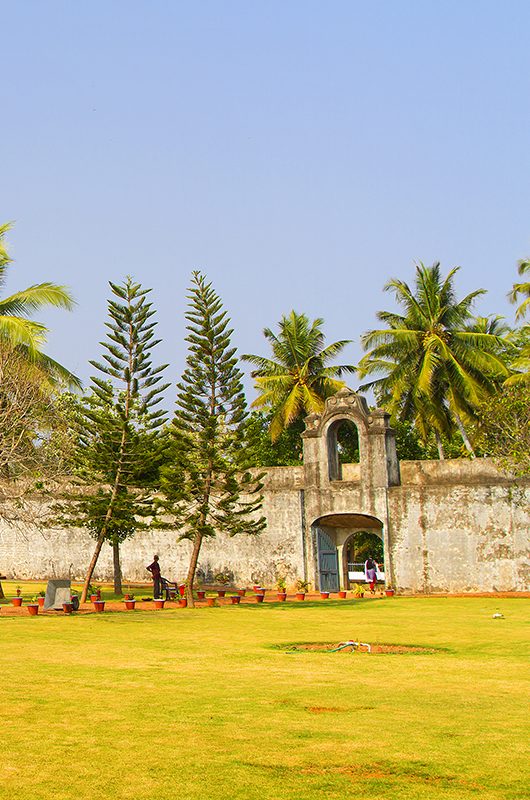 anjengo-fort-thiruvananthapuram-kerala-1-new-attr-nearby